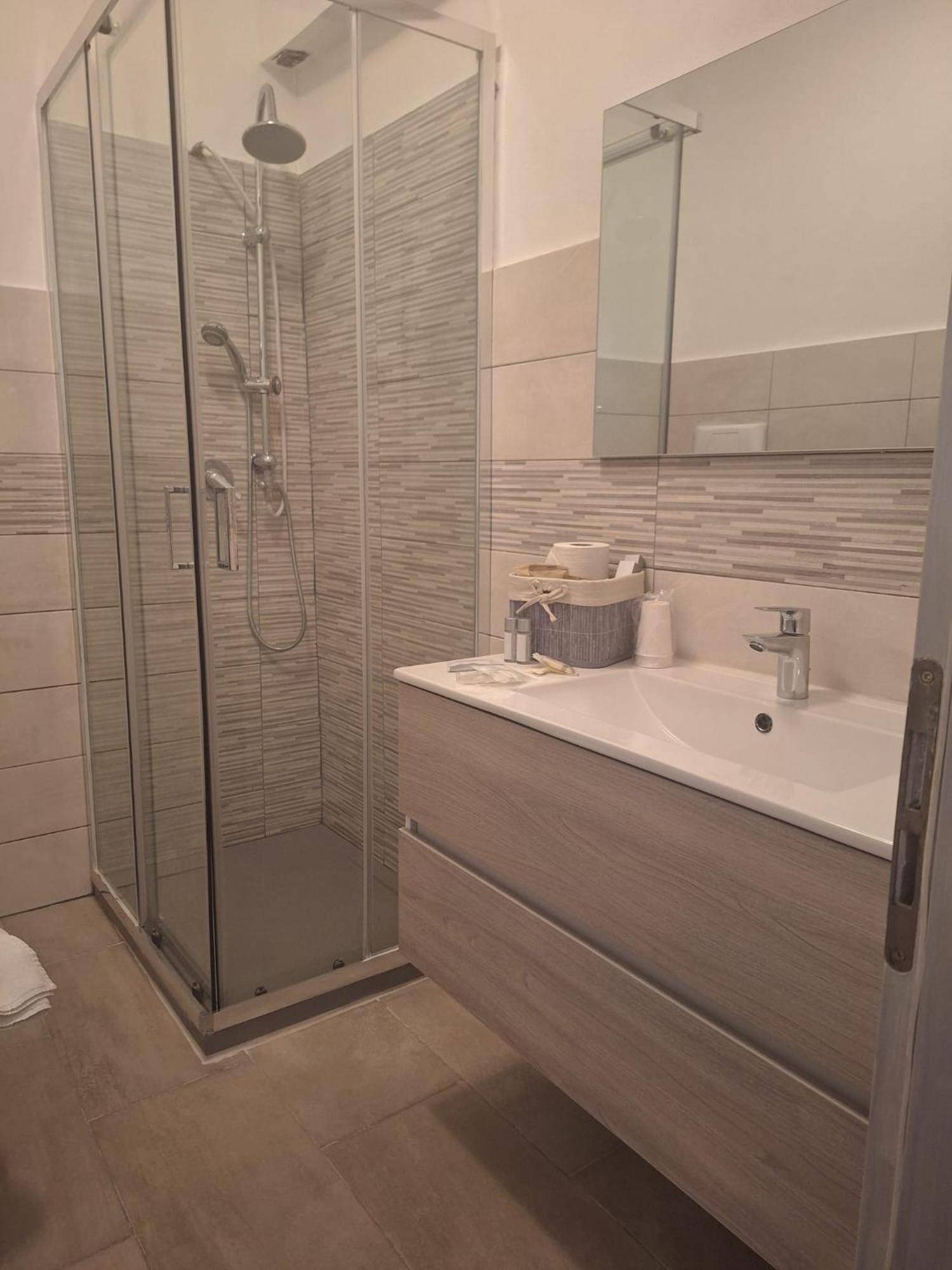 Hotel Antico Borgo Риоло-Терме Экстерьер фото